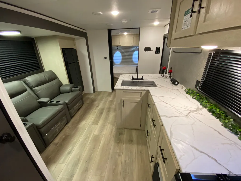2026 Shasta RVs i-5 Edition 526RBS, Photos photo 30