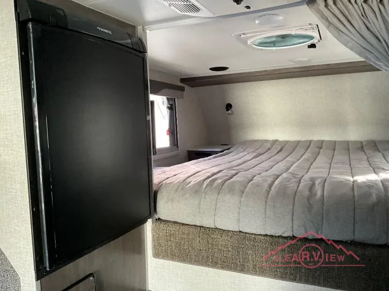 2026 Lance Lance Truck Campers New    825 - Photo 3
