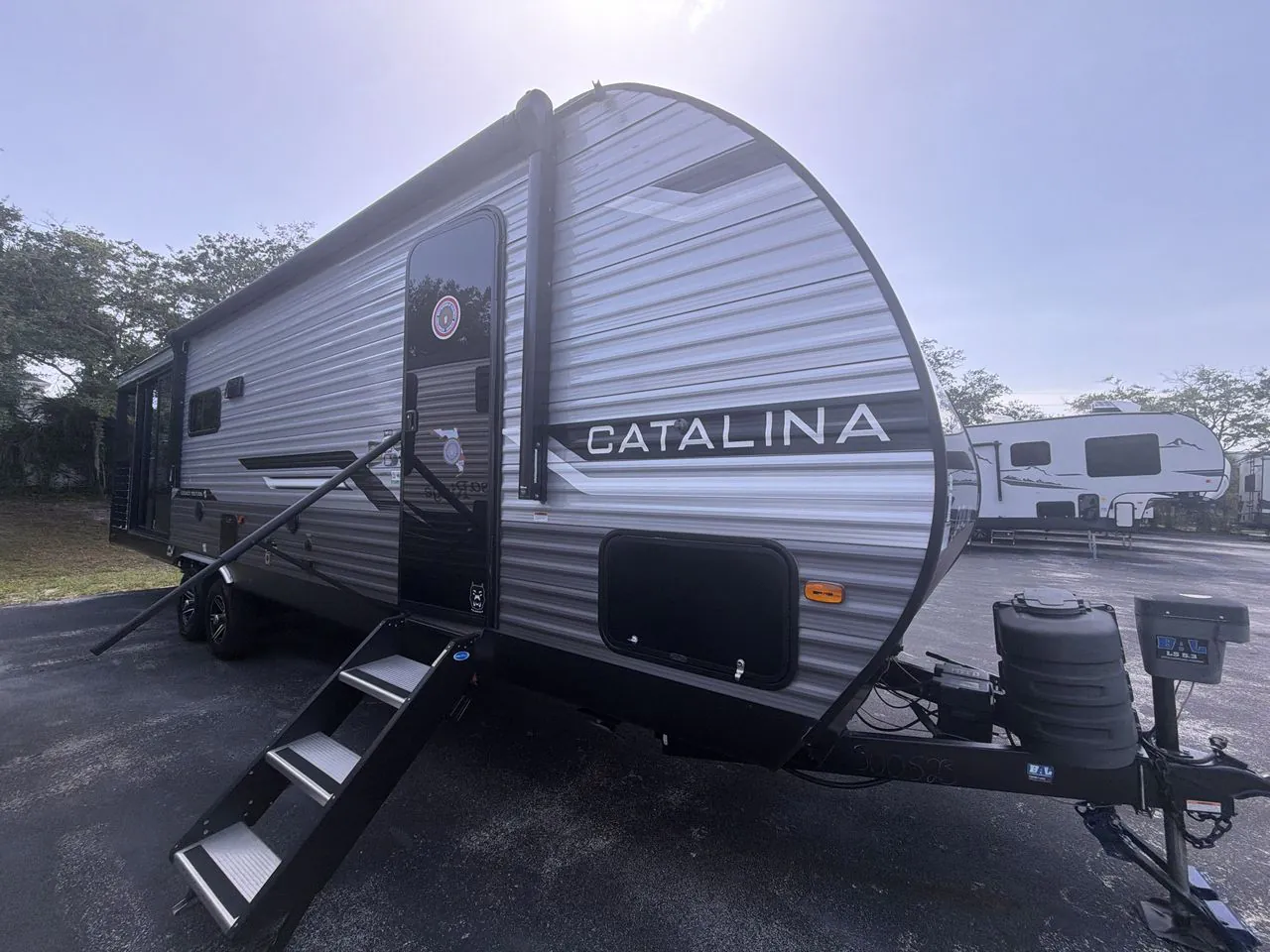 2025 Coachmen Catalina Legacy Edition 283EPIC - Photo 3