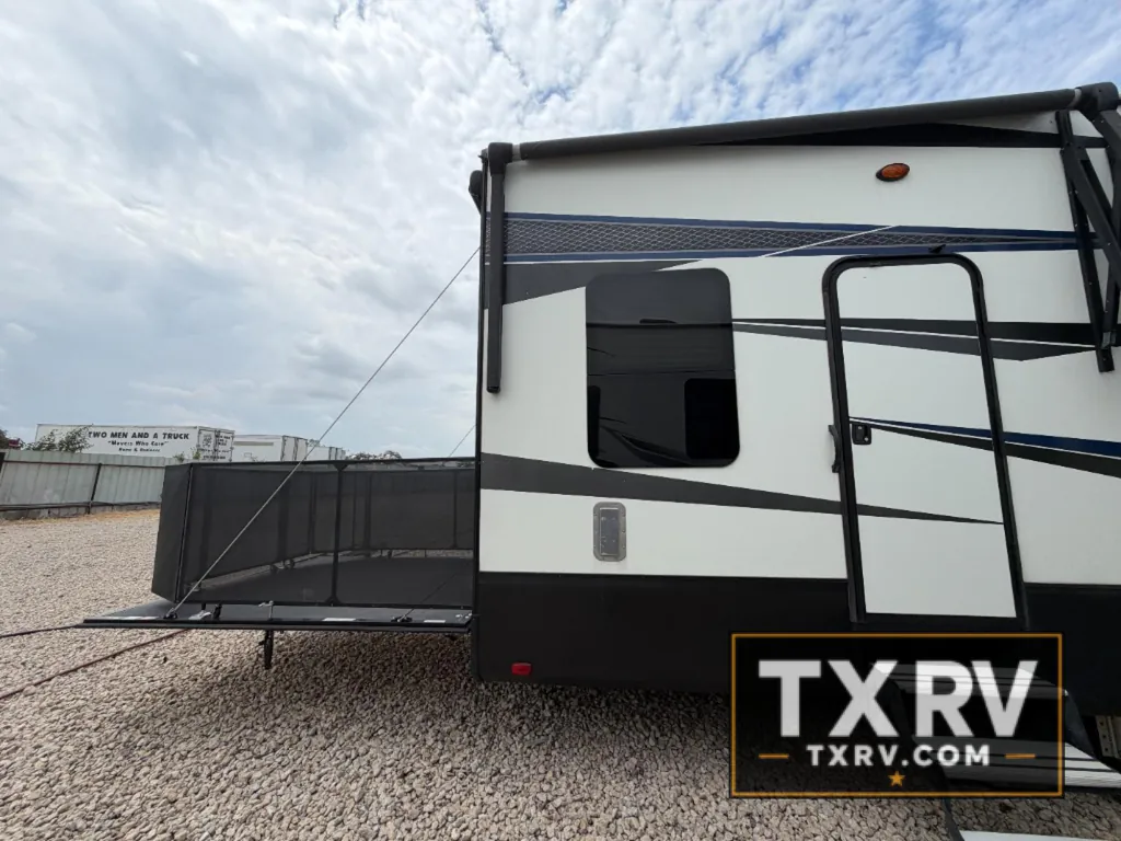 2018 Grand Design Momentum 351M, Photos photo 96