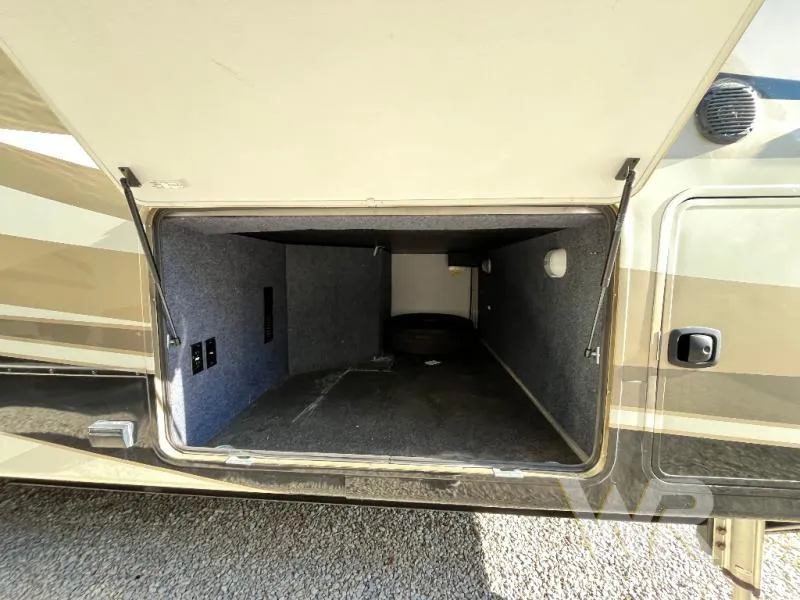 2017 Heartland Bighorn 3760EL - Photo 3