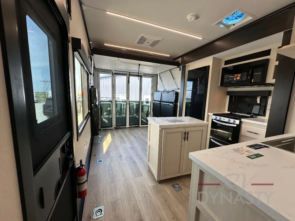 2026 Forest River Vengeance Rogue Armored 26L140, Photos photo 20
