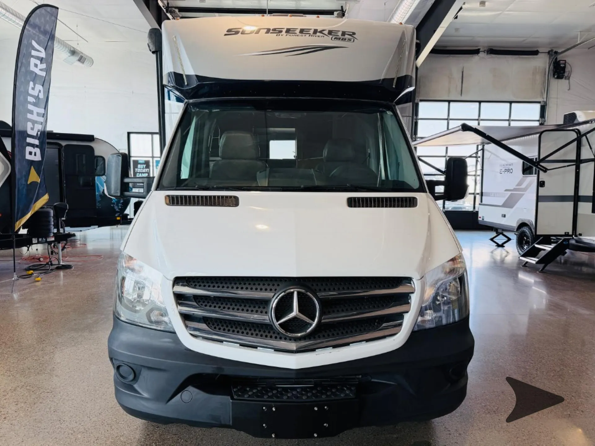 2019 Forest River Sunseeker MBS 2400R - Photo 4