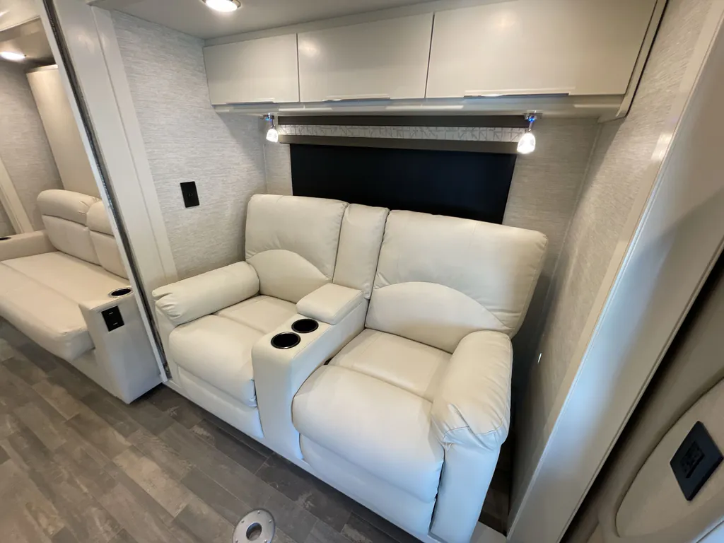 2020 Tiffin Wayfarer 25 RW, Photos photo 20