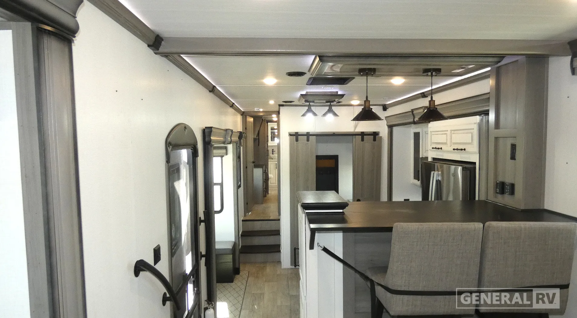 2022 Keystone Montana 3763BP - Photo 3