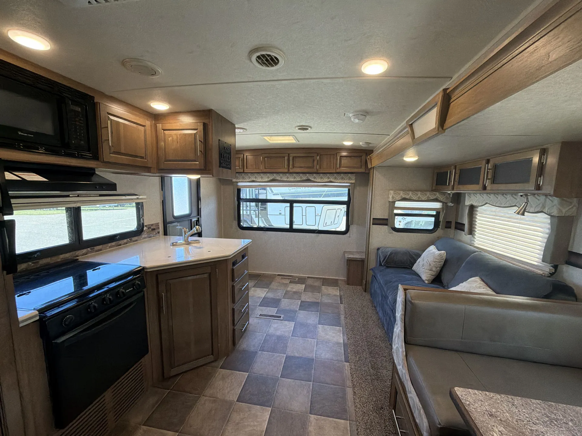 2017 Forest River Flagstaff Super Lite 26RLWS — living area main