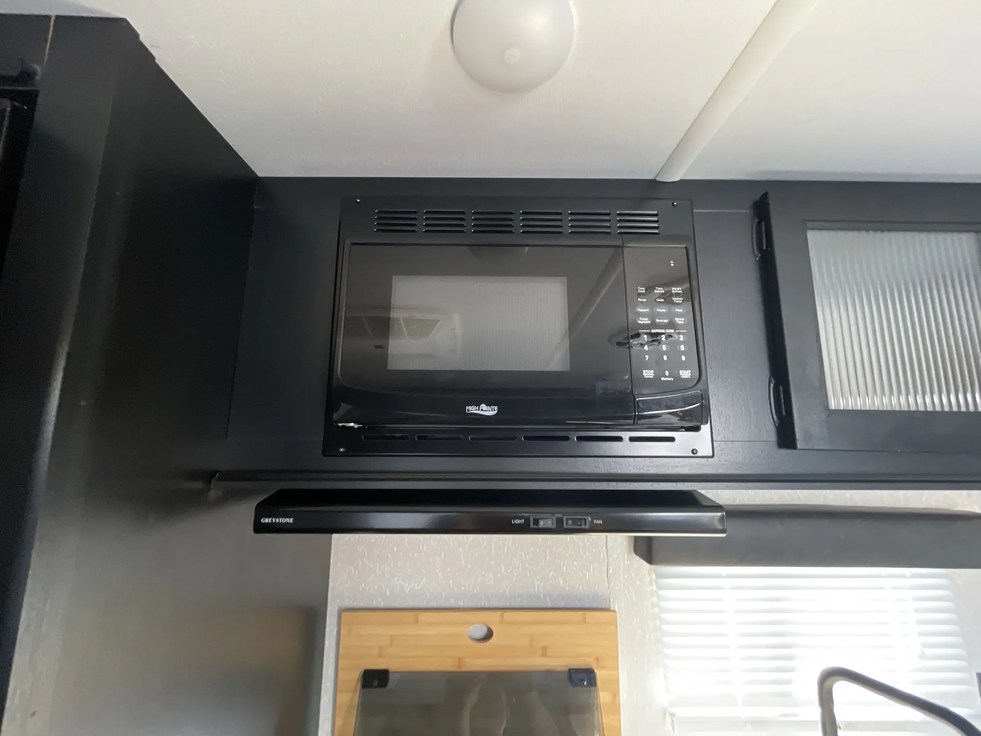 2022 Forest River Cherokee Grey Wolf 26DJSE — living area main
