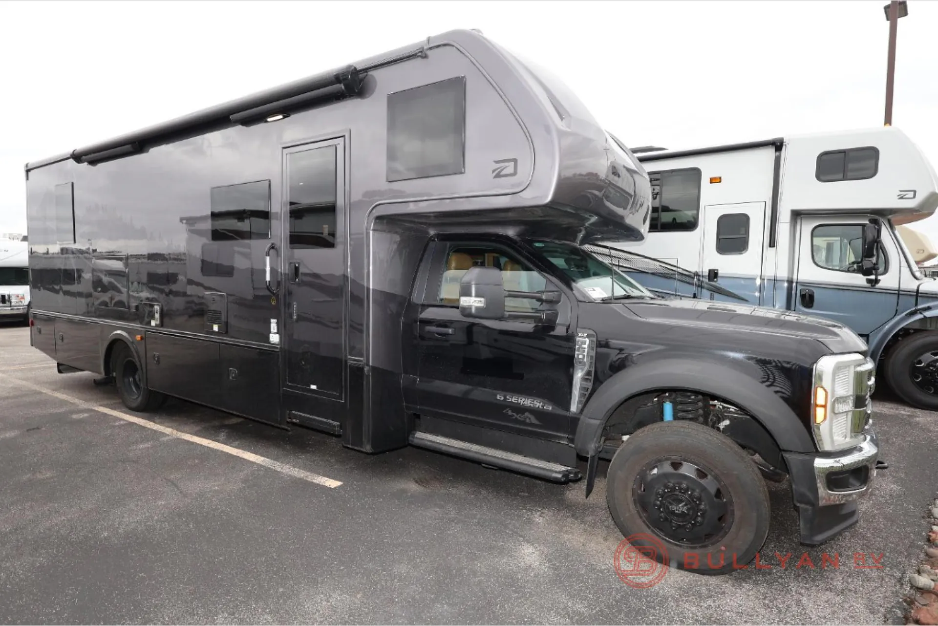 2026 Dynamax Corp Isata 6 Series 30FW - Photo 2