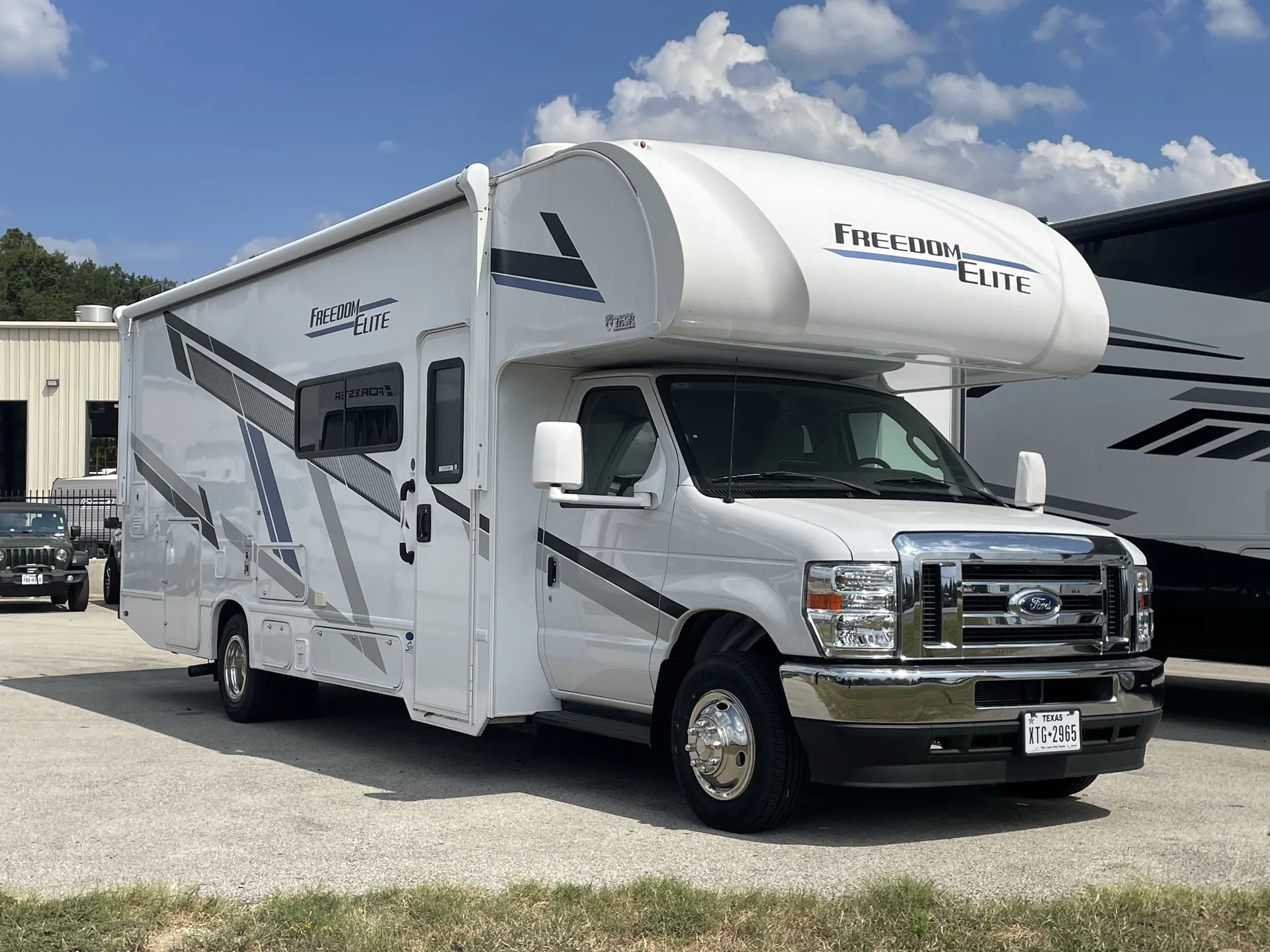 2025 Thor Motor Coach Freedom Elite 27HE