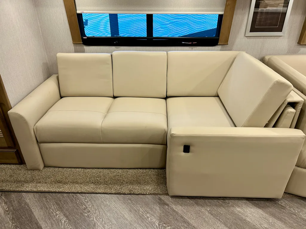 2020 Fleetwood Pace Arrow LXE 38K, Photos photo 8