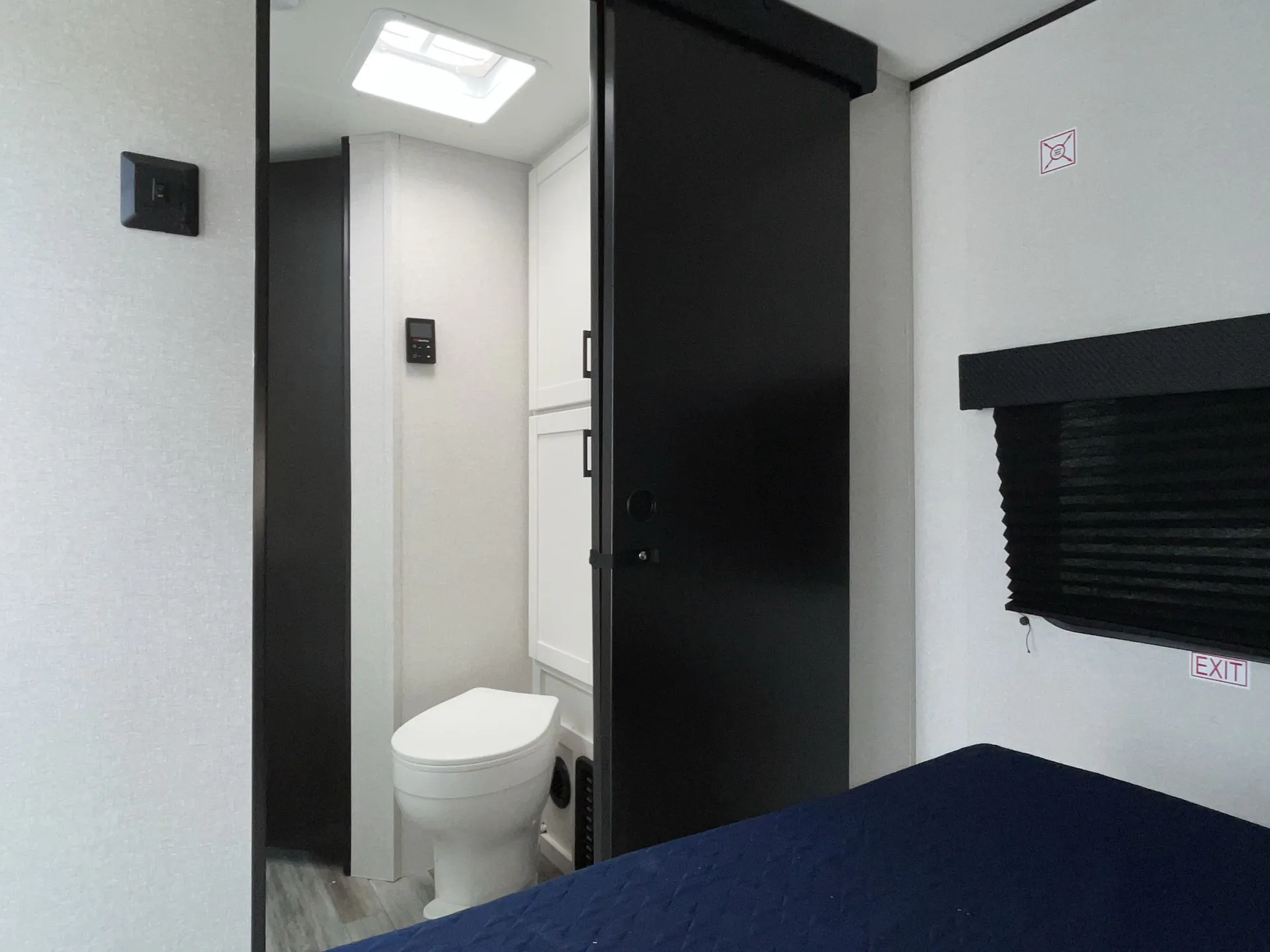 2026 Jayco Jay Flight Slx 262RLSW — bedroom