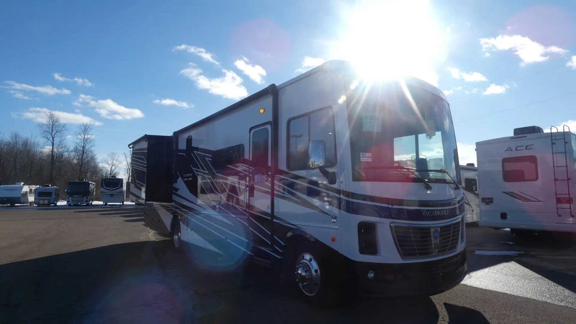 2026 Holiday Rambler Vacationer 35K - Photo 2