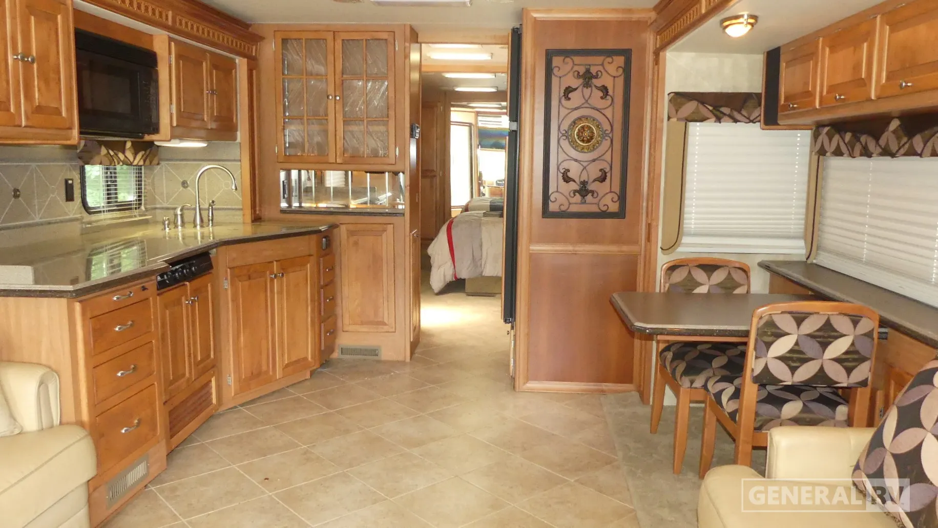 2008 Tiffin Phaeton 40QSH - Photo 3