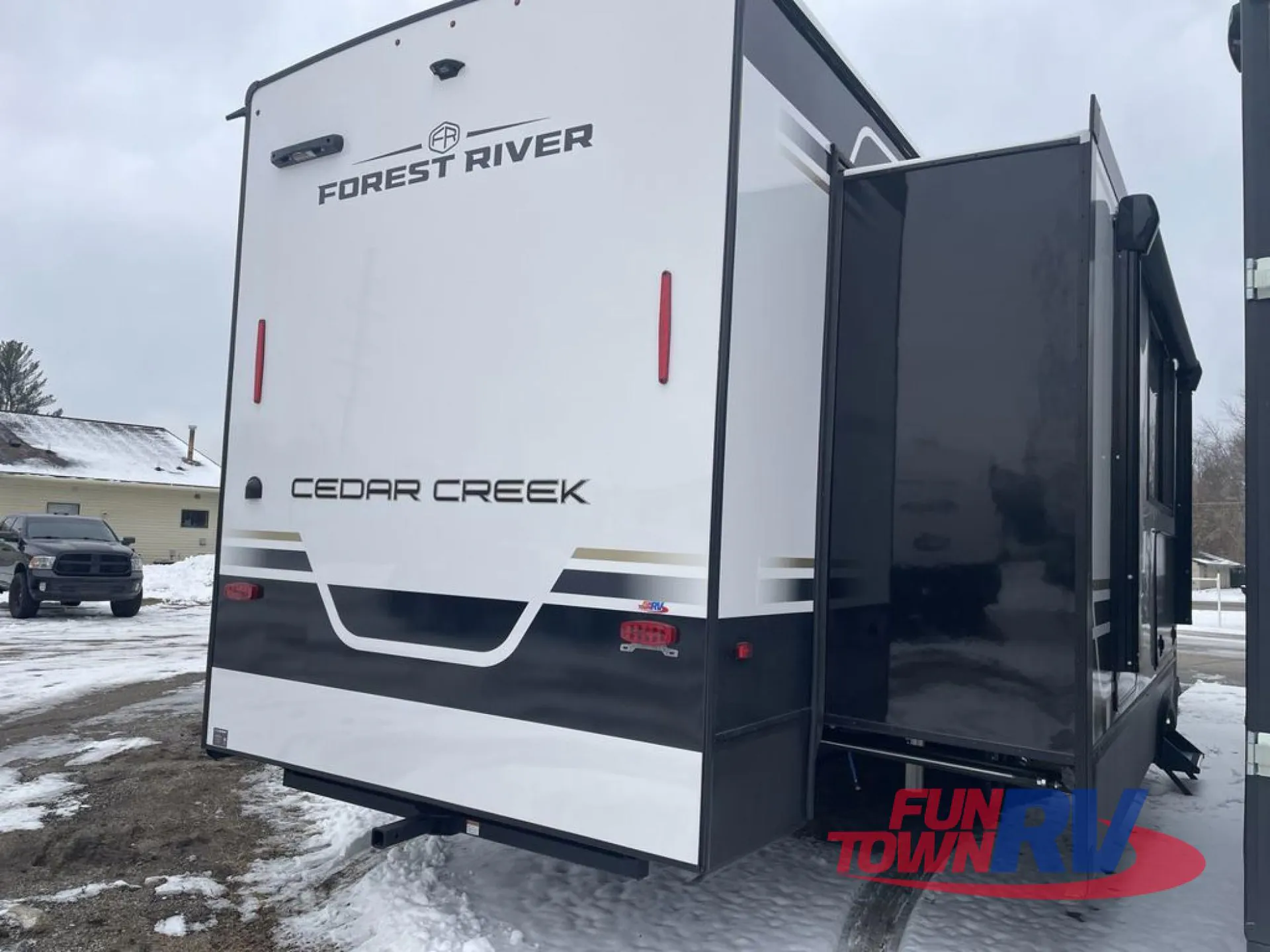2026 Forest River Cedar Creek 385RK — Photo 5
