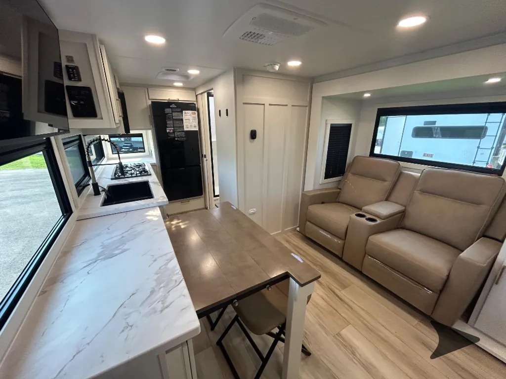 2026 Brinkley Model Ix 20X, Photos photo 13
