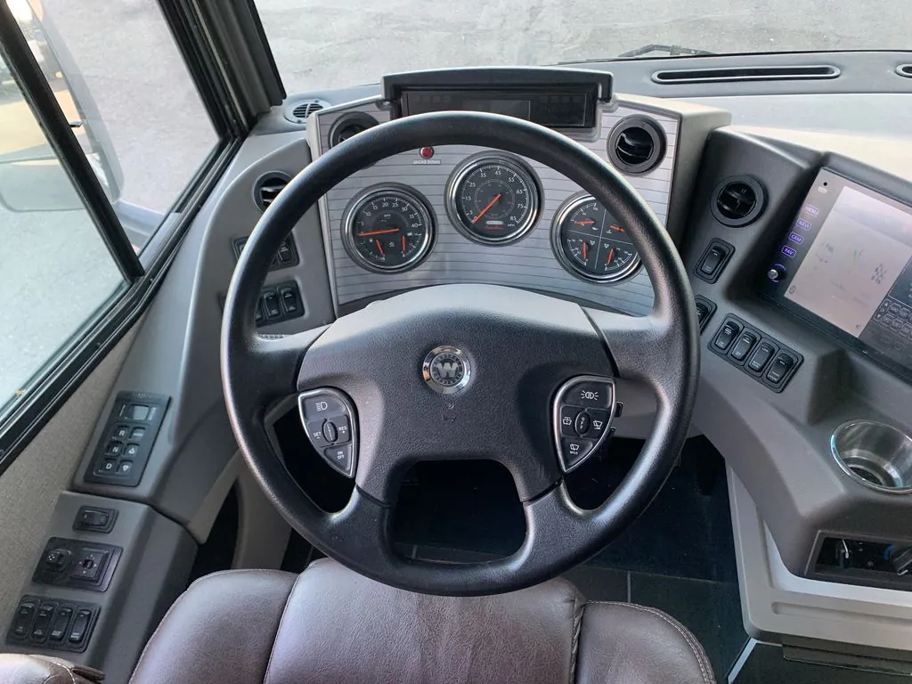 2019 Winnebago Horizon 40A - Photo 4