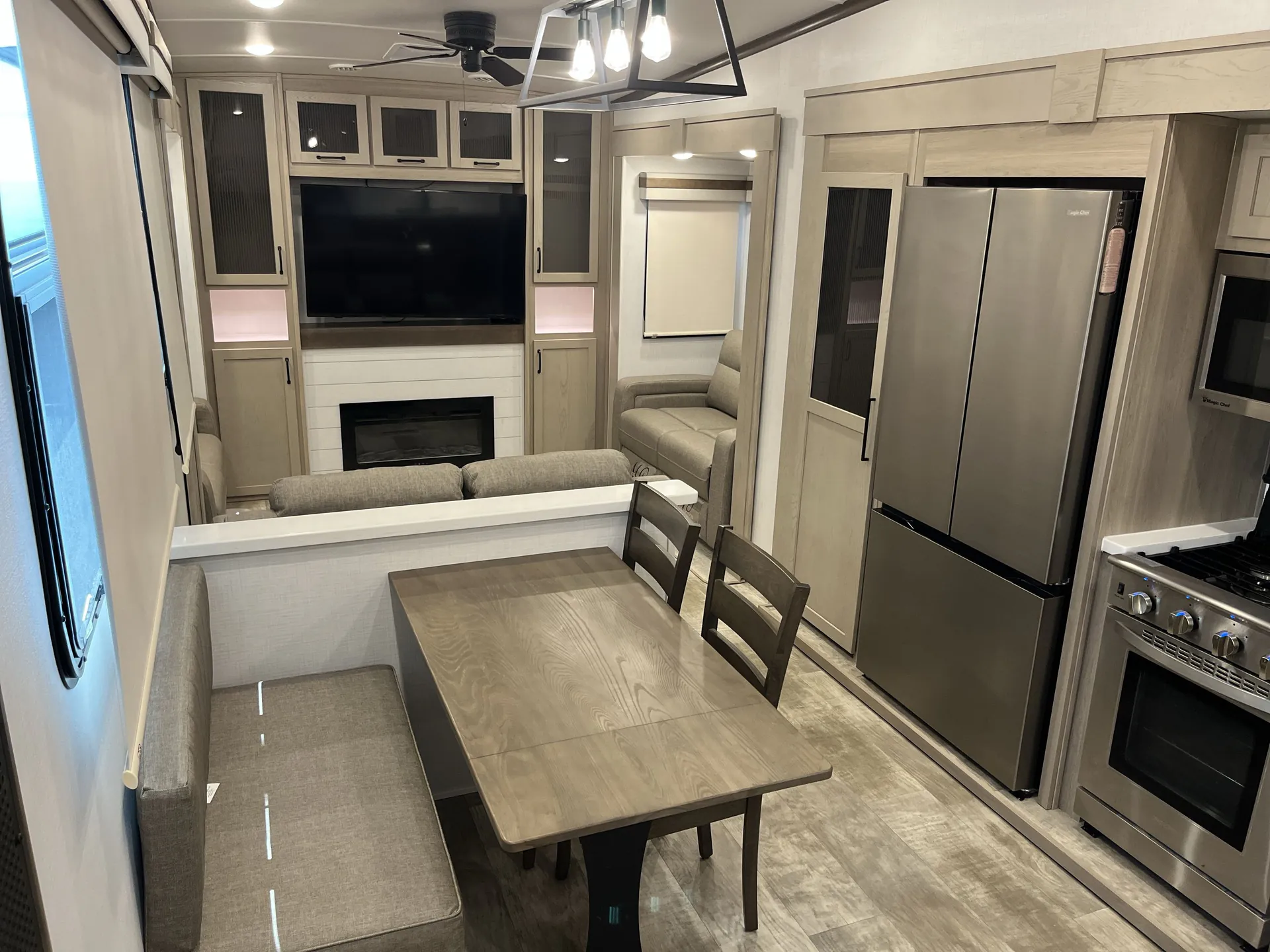 2024 Forest River Rockwood Signature 375RL — living area main