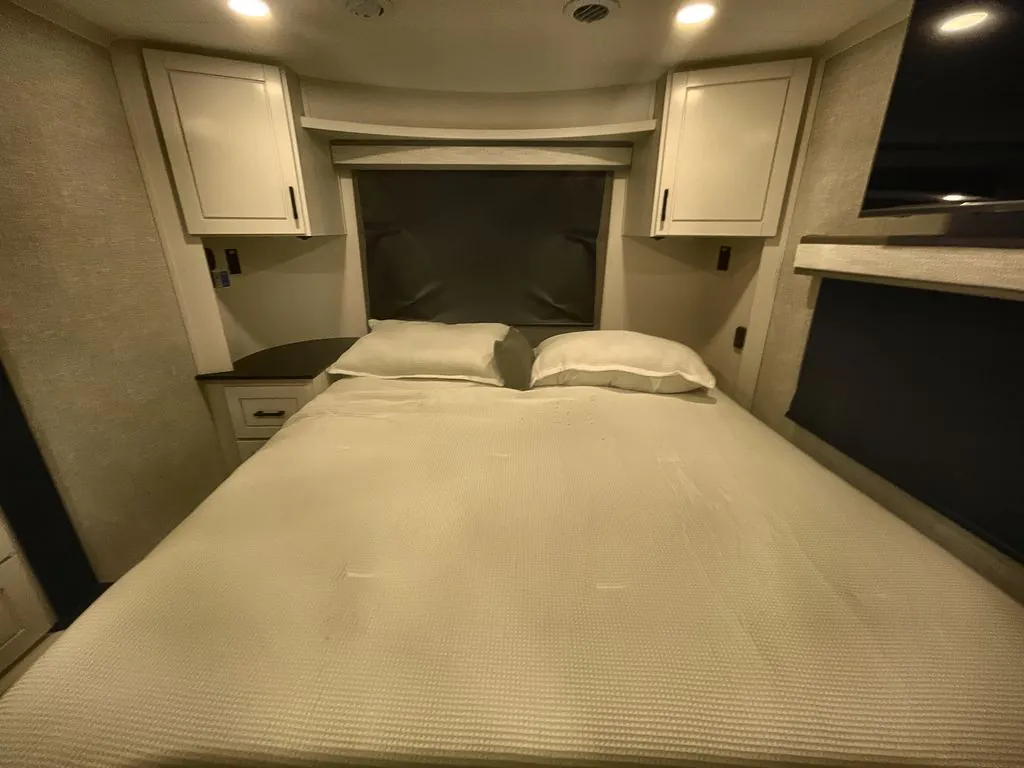 2025 Jayco Seismic Luxury Series 4113, Photos photo 40