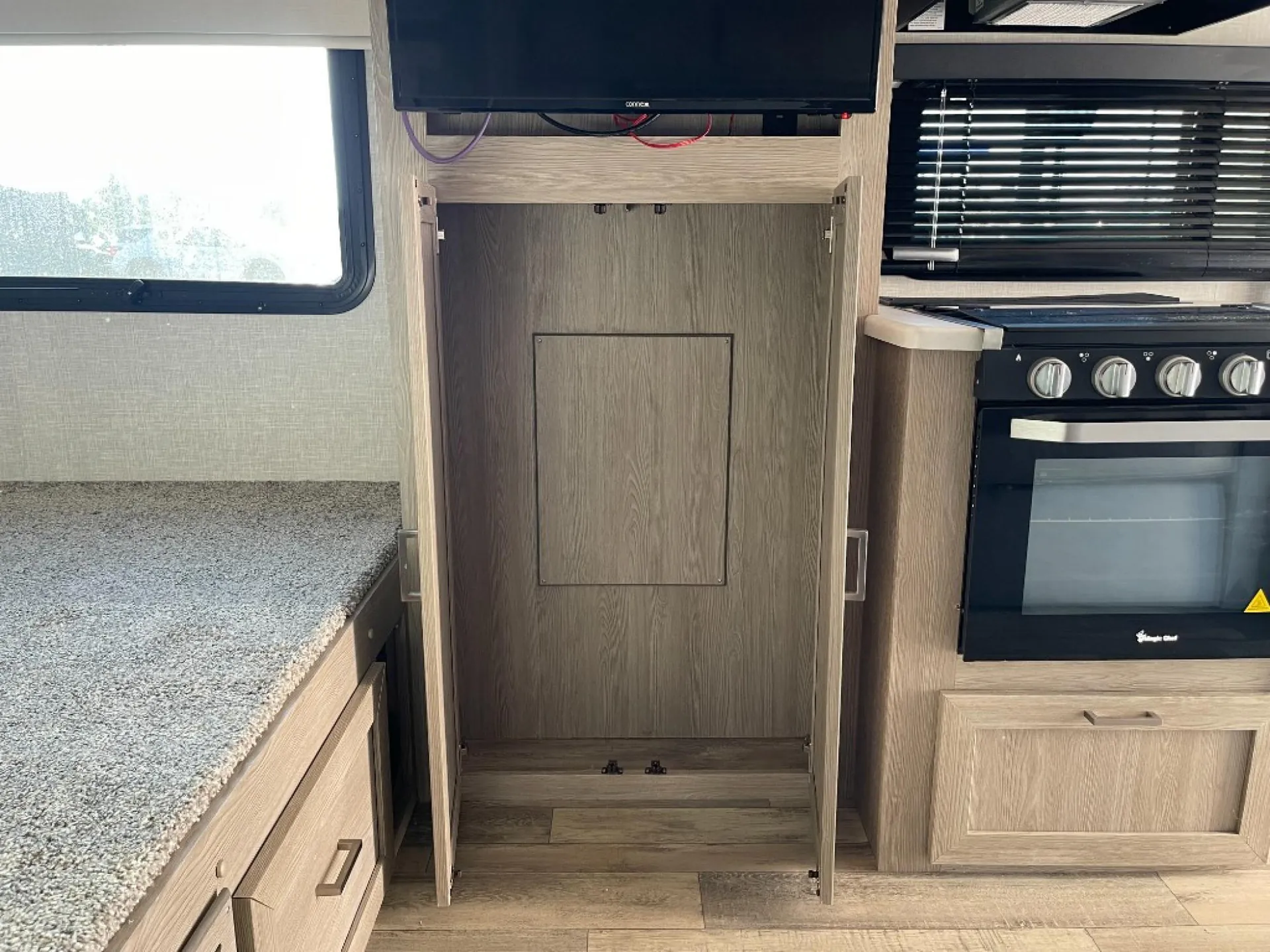 2022 Forest River Rockwood Geo Pro 19FBS — Photo 7
