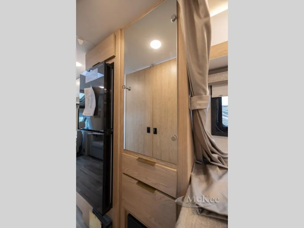 2027 Thor Motor Coach Compass 24KB - Photo 4