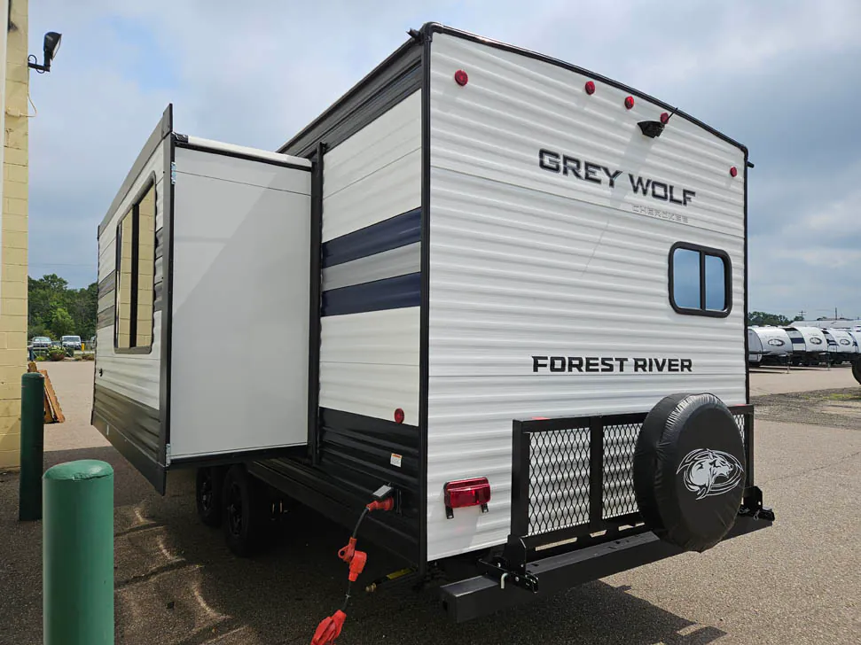 2027 Forest River Cherokee Grey Wolf 26SS — Photo 5