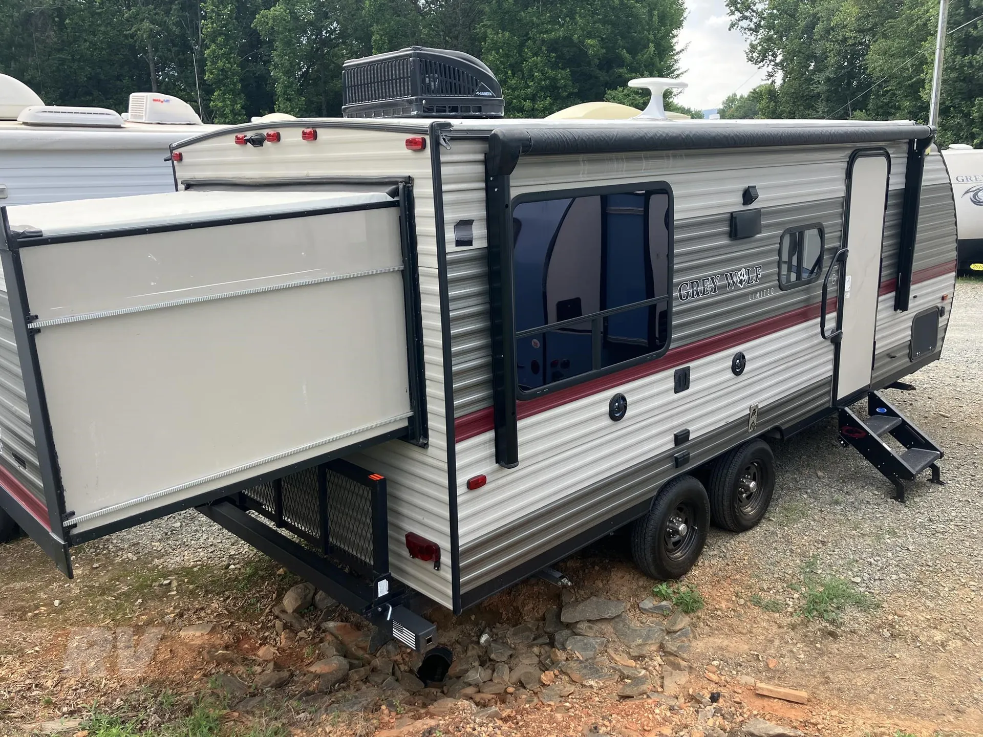 2018 Forest River Cherokee Grey Wolf 19SM - Photo 3