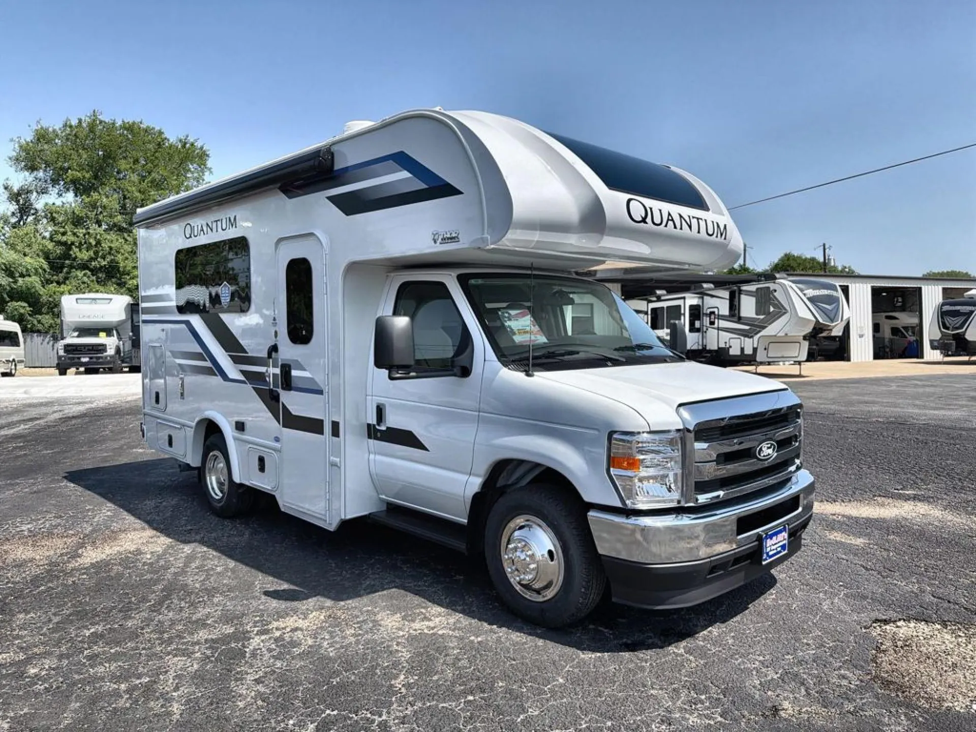2027 Thor Motor Coach Quantum LX19 - Photo 2