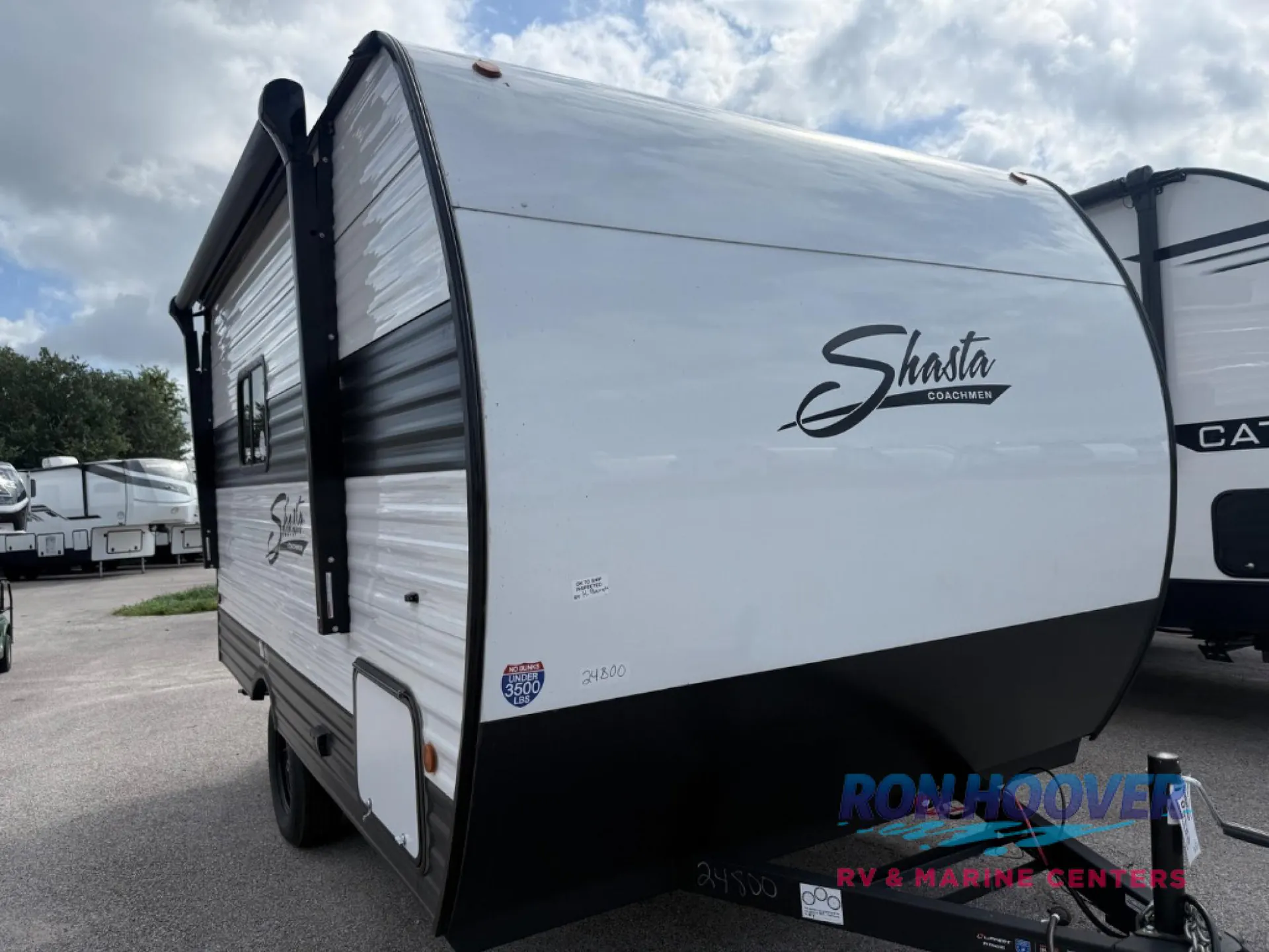 2026 Shasta Compact 17DB