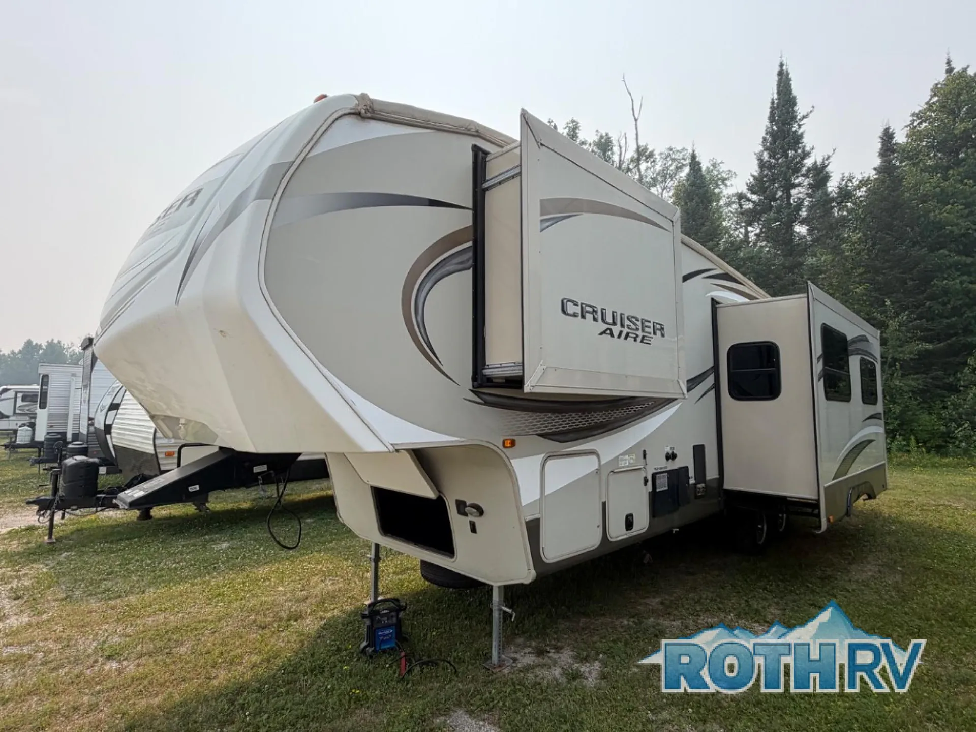 2015 Prime Time Crusader Lite 29RS - Photo 3