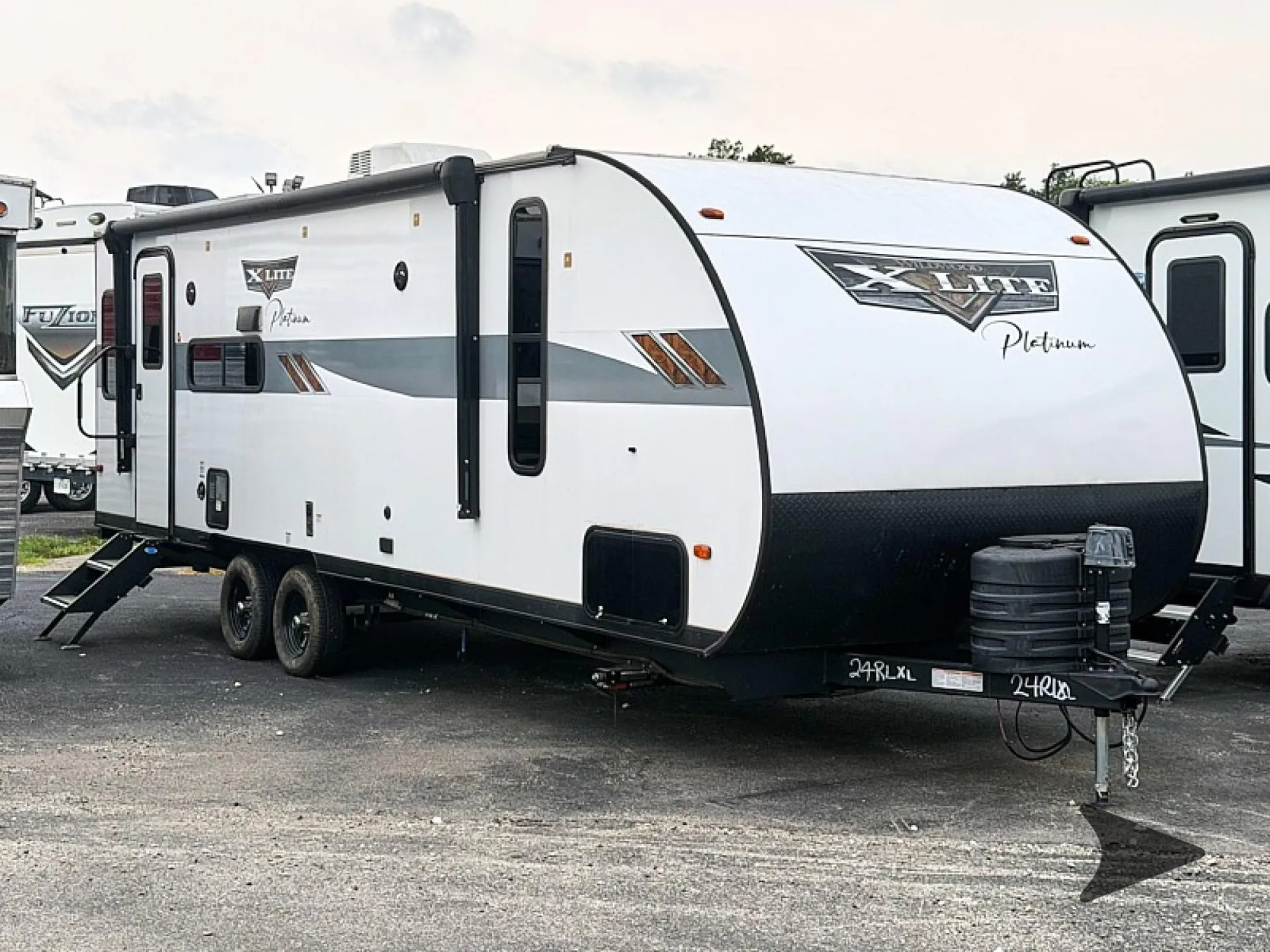 2020 Forest River Wildwood X-Lite 24RLXL - Photo 2