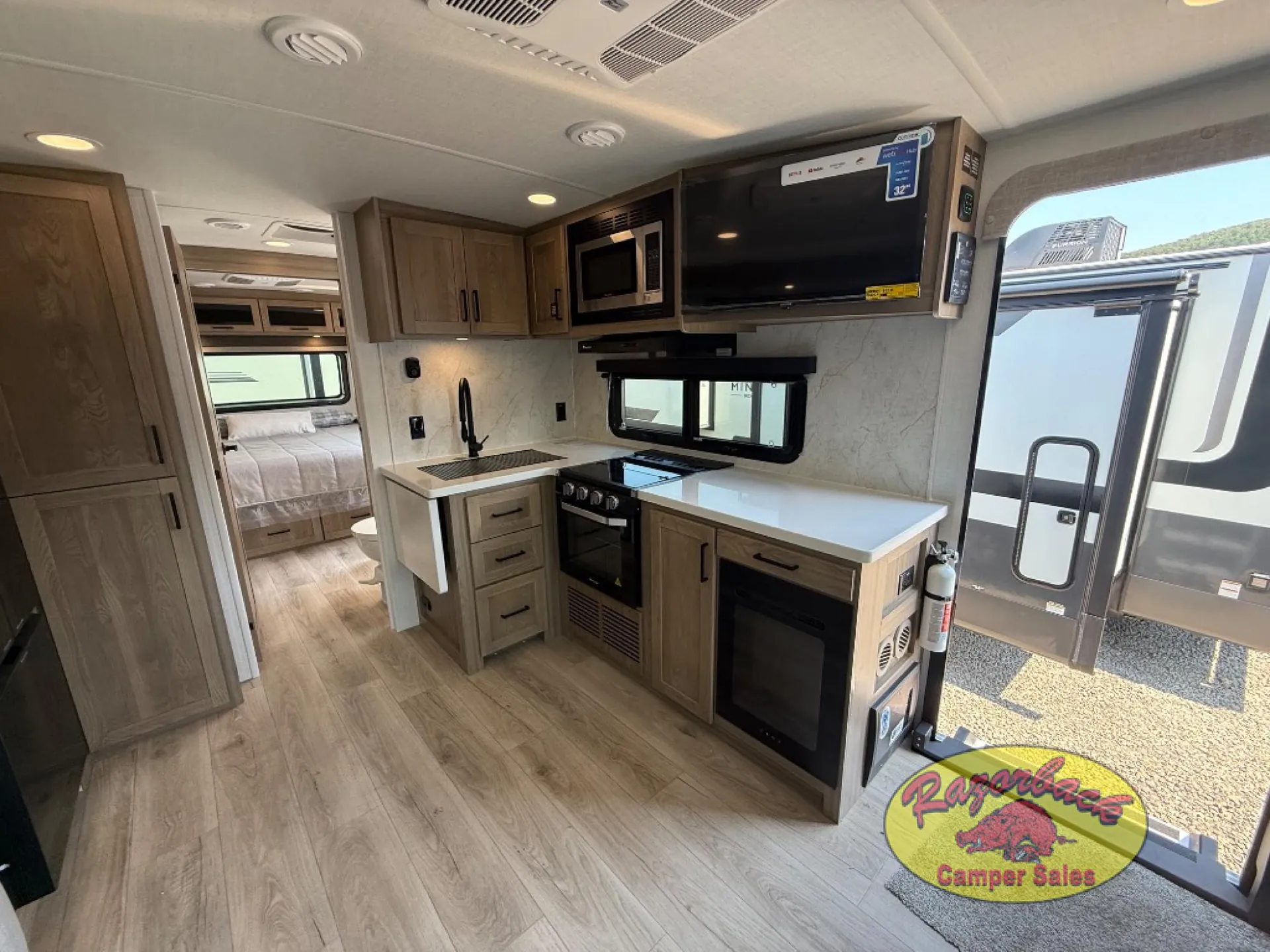 2027 Forest River Rockwood Ultra Lite 2618RD — Photo 6