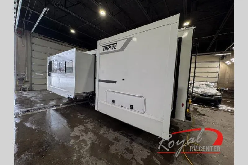 2026 Winnebago Thrive 26FKD - Photo 4