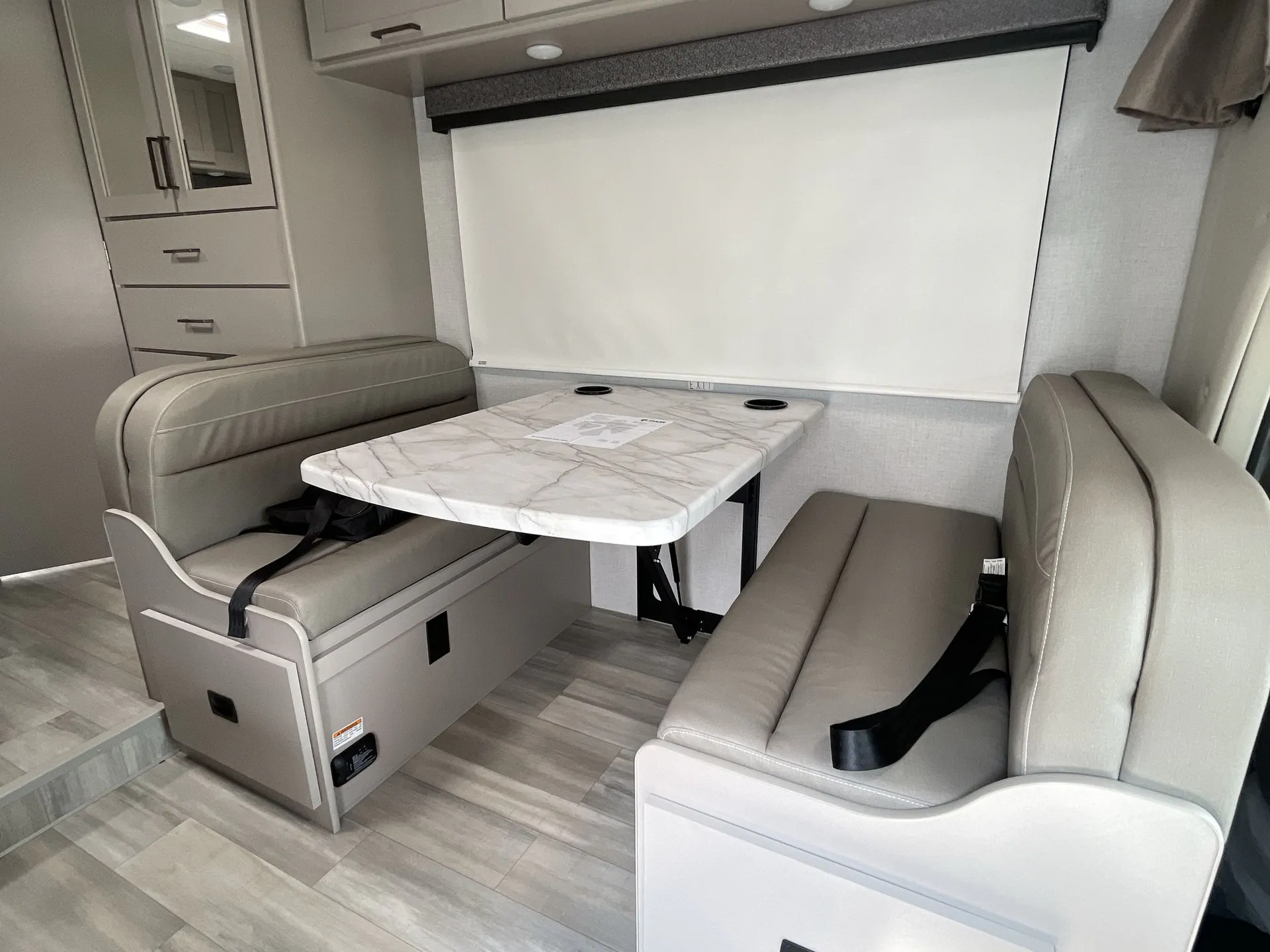2026 Thor Motor Coach Coleman 21EZ — living area main