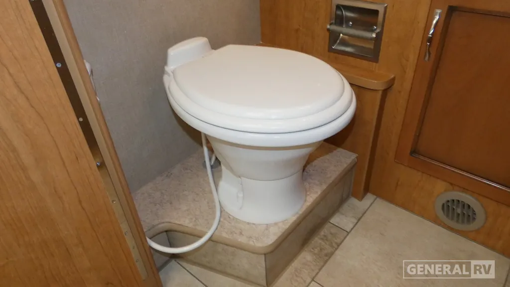 2016 Fleetwood Flair 26D, Photos photo 24