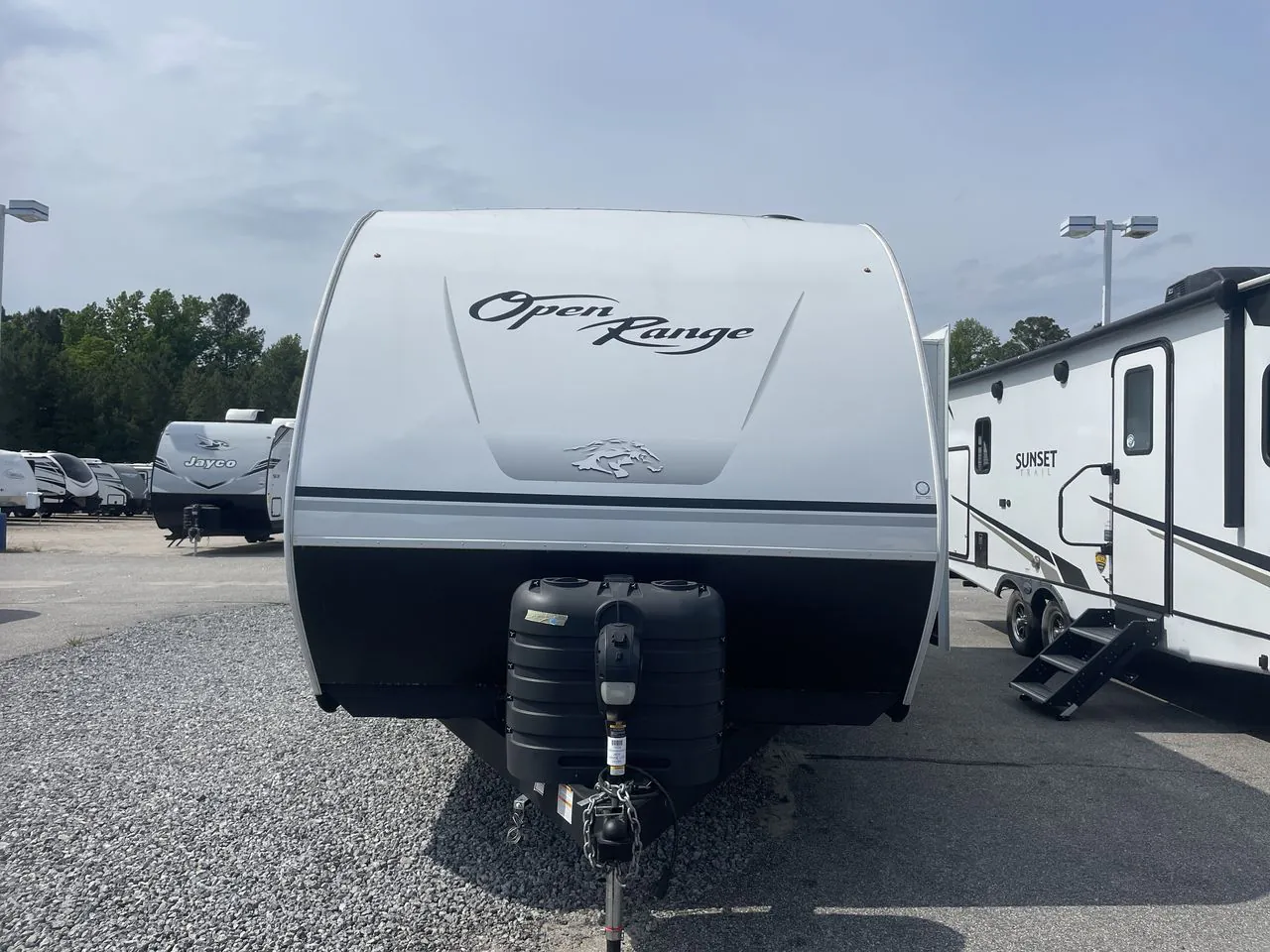 2025 Highland Ridge Range Lite 241BH - Photo 3