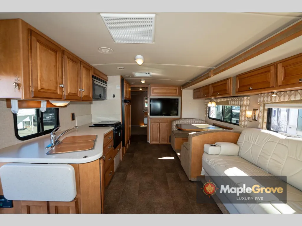 2014 Winnebago Vista 35B, Photos photo 37