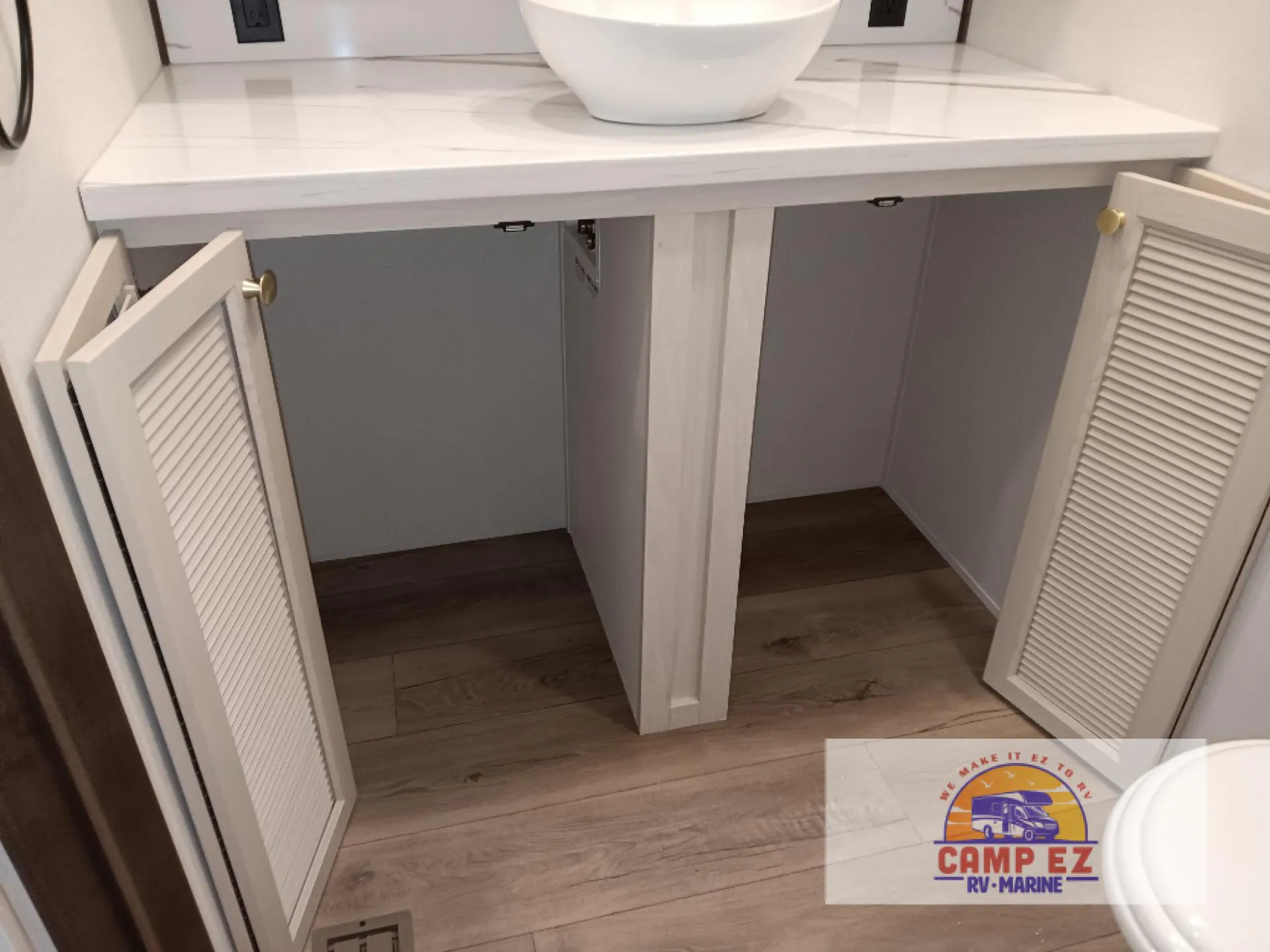 2026 Forest River Cedar Creek 385RK — Photo 6