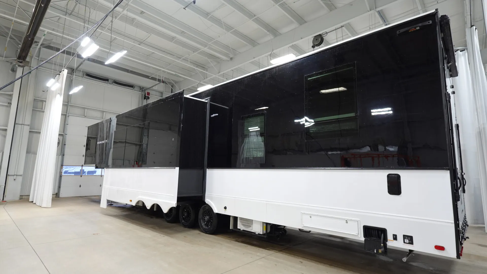2026 Axiom Vendetta V4250 - Photo 4