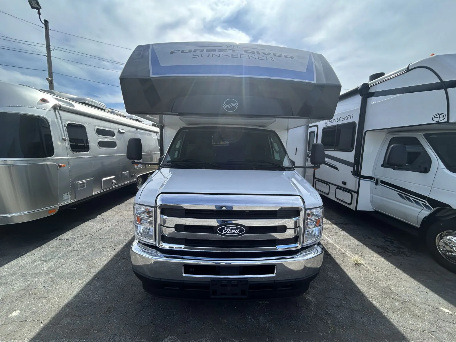 2027 Forest River Sunseeker 3010DS