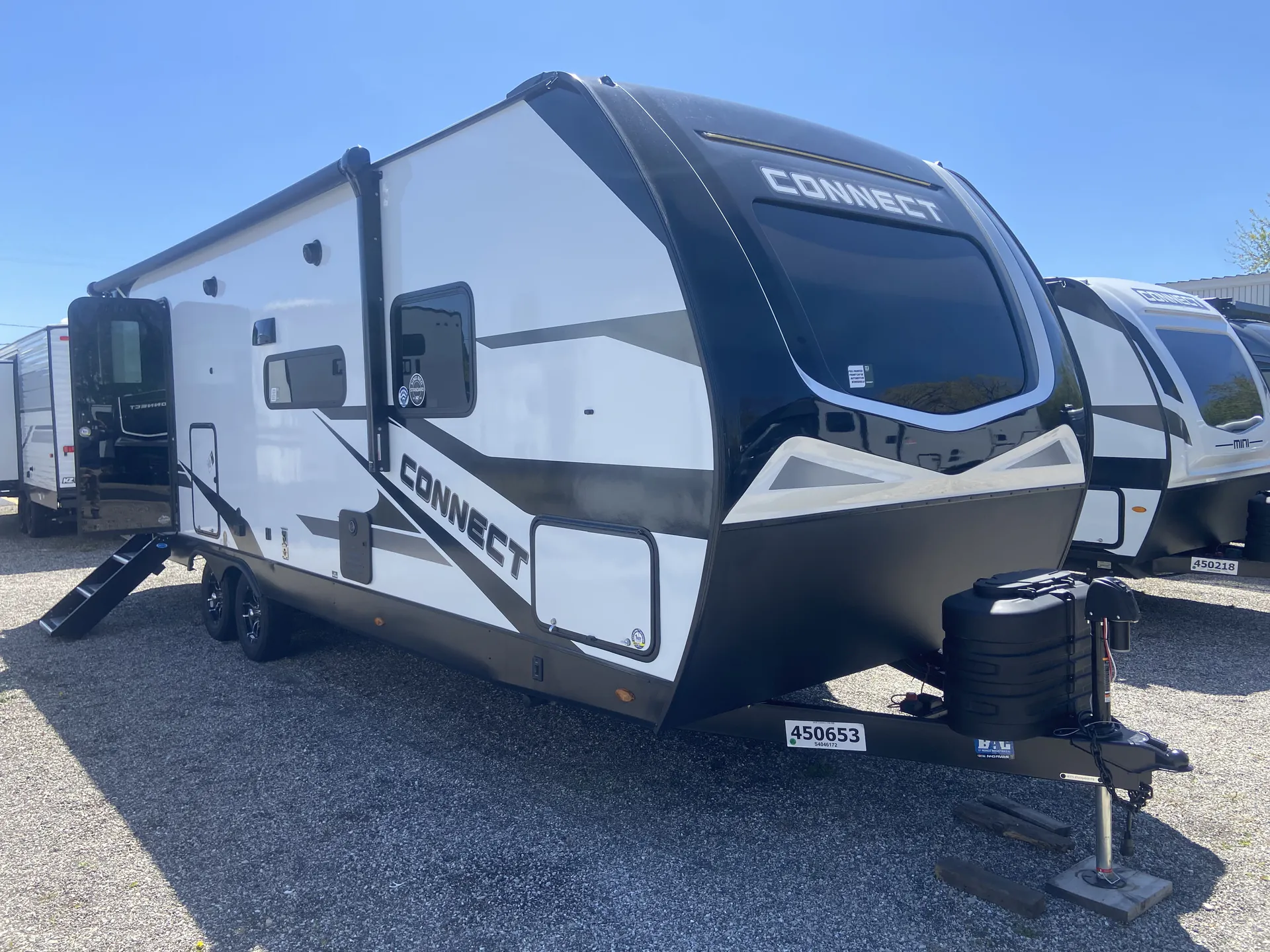2025 K-Z Connect C261RB - Photo 3