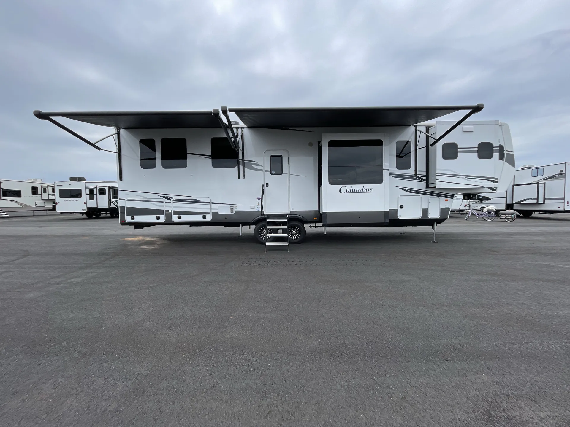 2025 Forest River Columbus 388FKH — campside