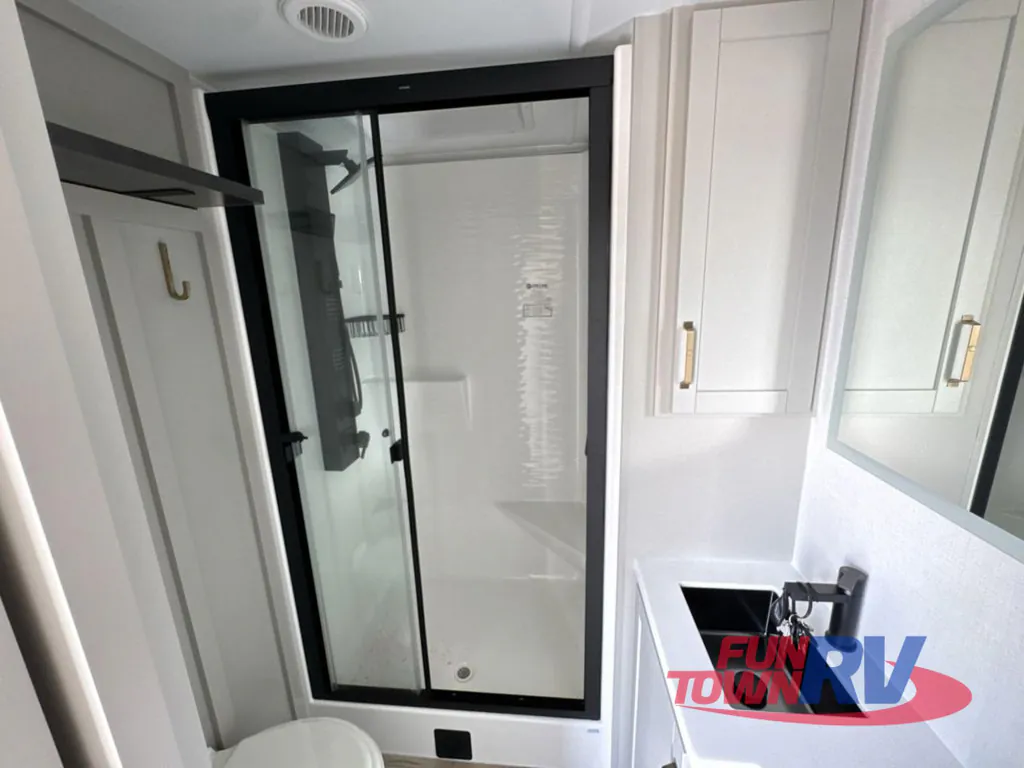 2026 Brinkley Model Z Air 297, Photos photo 20