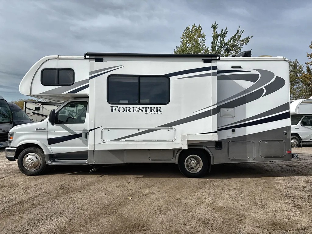 2016 Forest River Forester 2291S, Photos photo 6