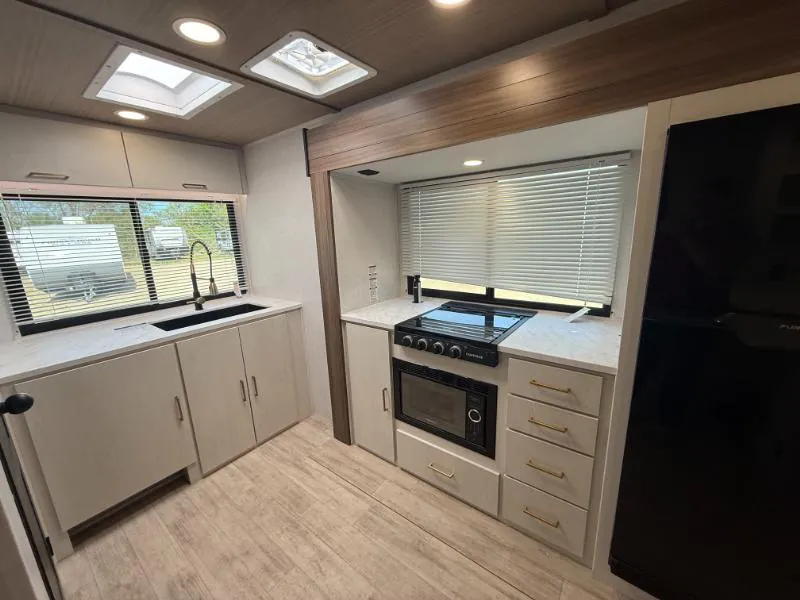 2026 Forest River Vibe Extreme Lite 2500CK, Photos photo 4