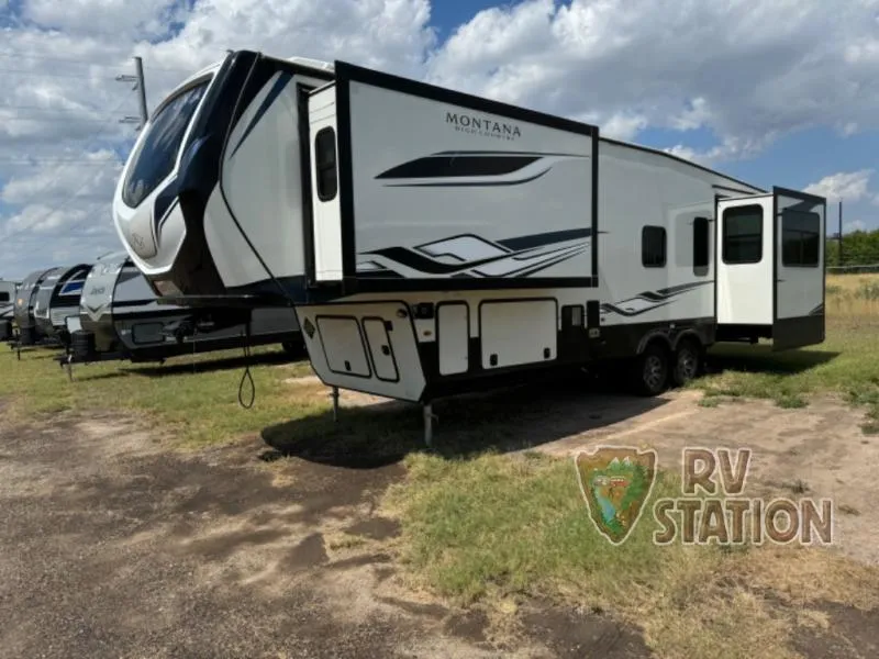 2023 Keystone Montana High Country 311RD - Photo 4
