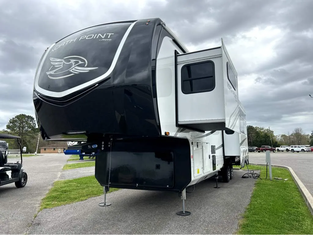 2025 Jayco North Point 365RKTS - Photo 3