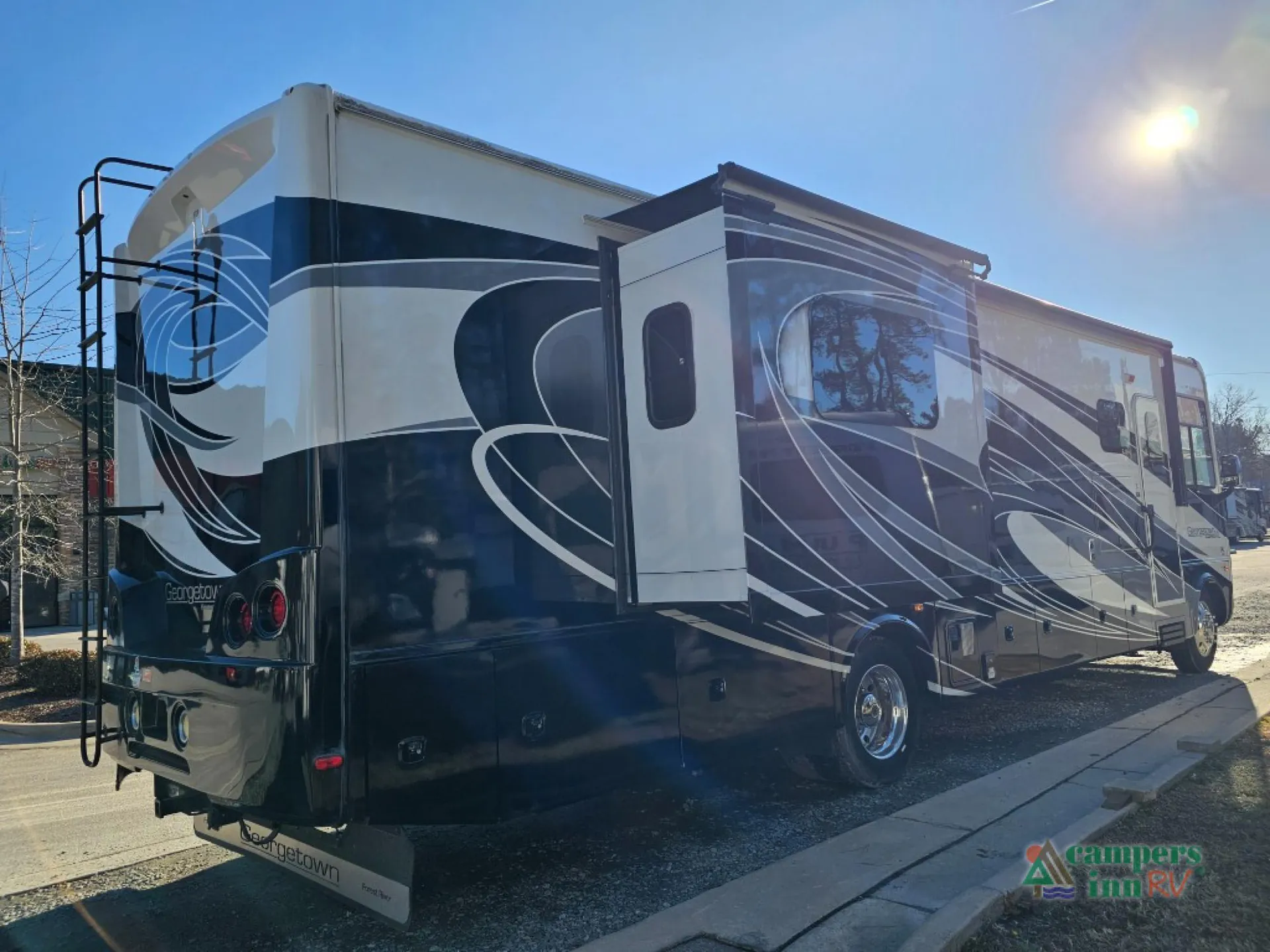 2017 Forest River Georgetown XL 369DS - Photo 3
