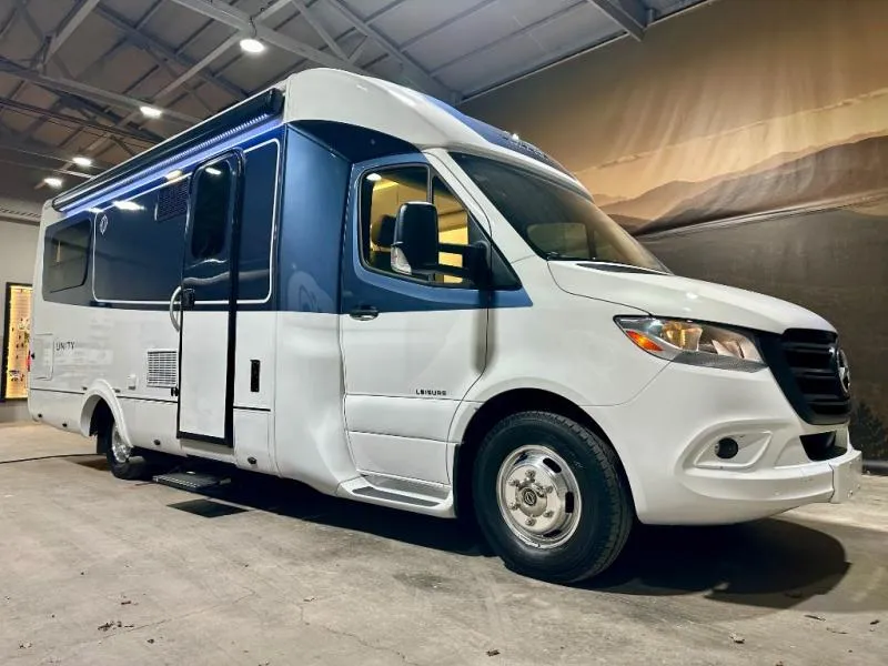 2022 Leisure Travel Unity 24TB - Main photo