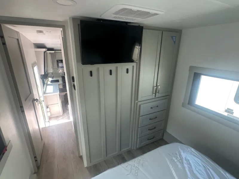 2026 Brinkley Model Z 2810, Photos photo 28