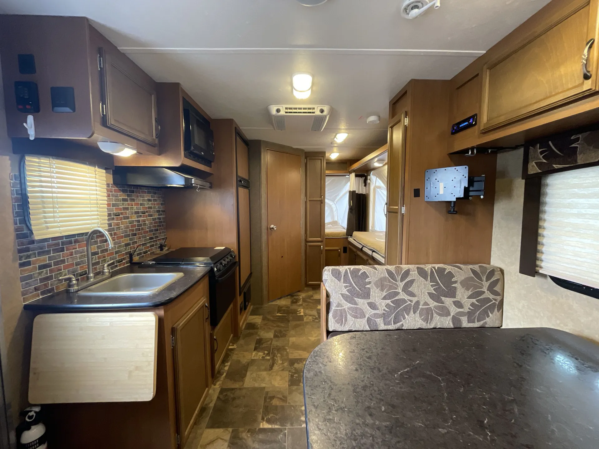 2014 Starcraft Travel Star 187TB — living area main